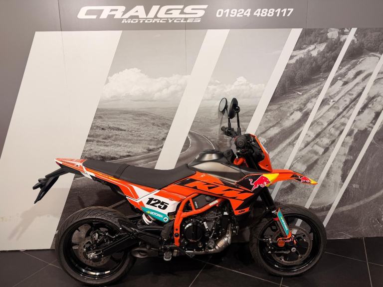 2025 KTM 125 SMC R