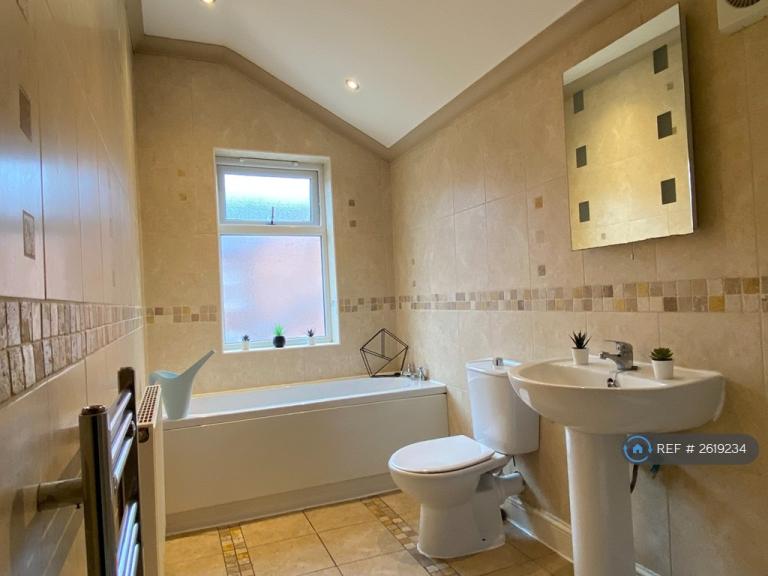 3 bedroom house in Off London Road, Leicester, LE2 (3 bed) (#2619234)