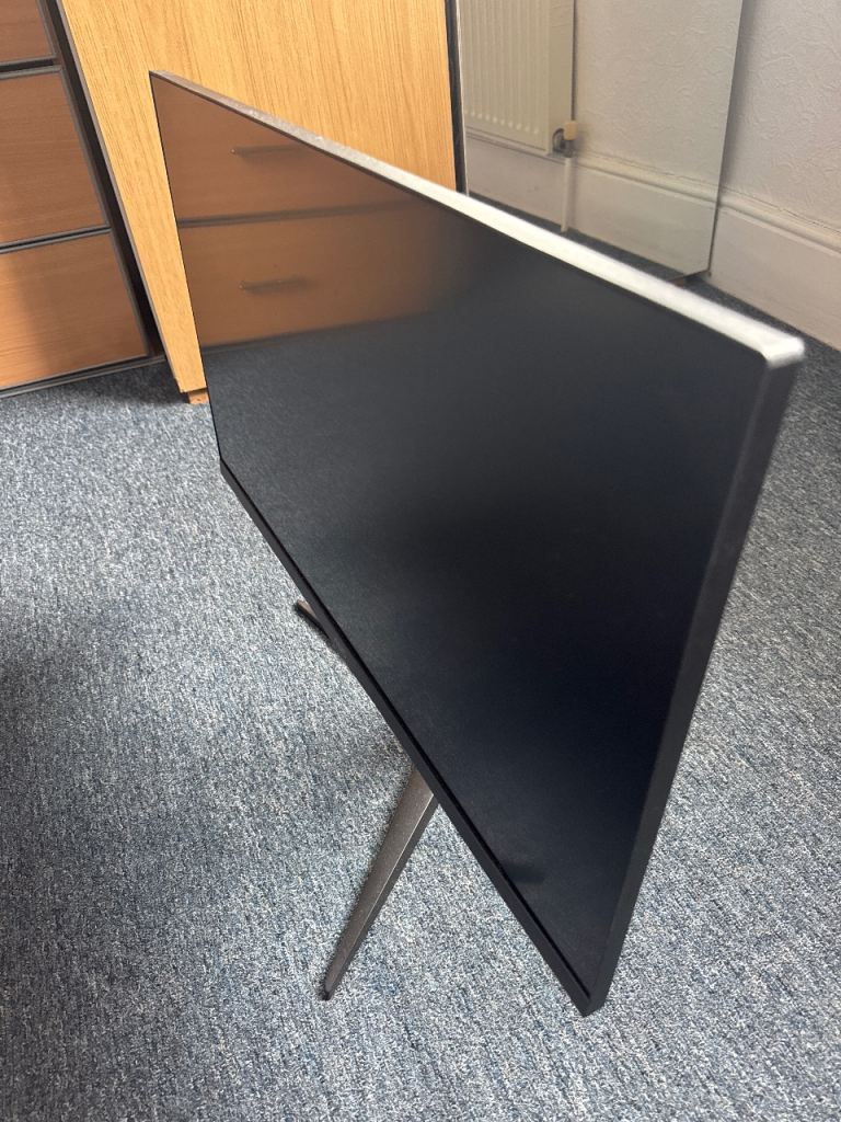 AOC Q27G2U/BK 27" QHD 144Hz Gaming Monitor – Excellent Condition