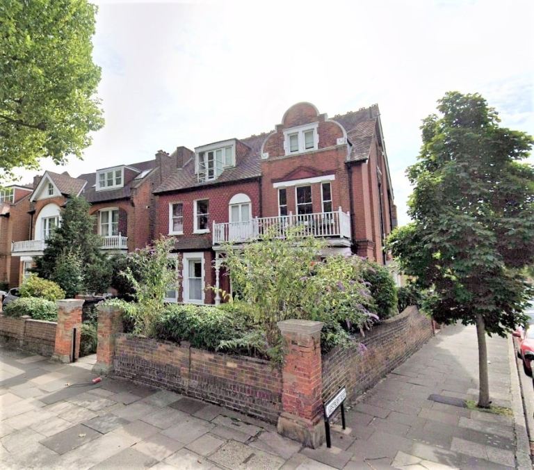 Just a 2 bed !PLUS! *2BATHS*STUDY*VIEWS*GARDEN*LOCATION*5MINS=5XTUBES/TRAIN/PUBS/RESTAURANTS/SHOPS