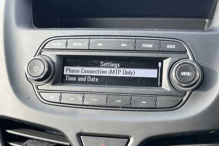 2019 Vauxhall Viva 1.0 [73] SE 5dr [A/C] HATCHBACK PETROL Manual