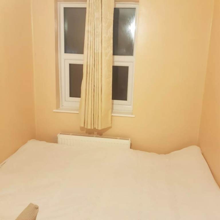 Single room rent 