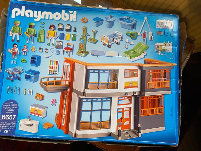 Playmobil City Life Hospital
