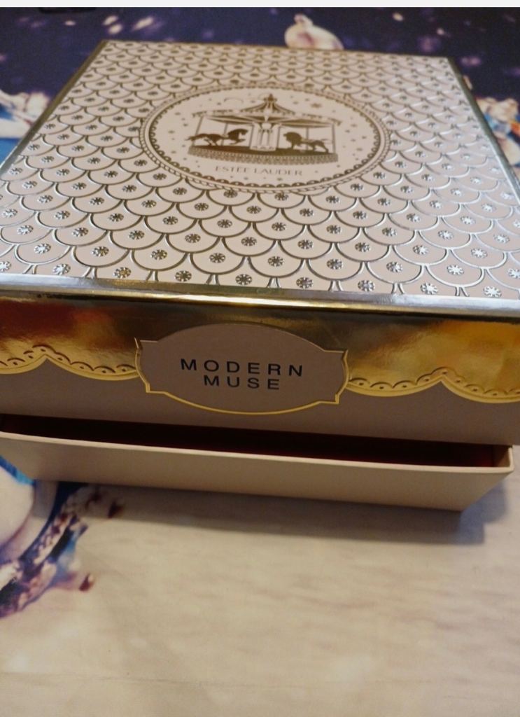 Estee Lauder Modern Muse Perfume Lotion Gift Set 30ml Lotion 75ml