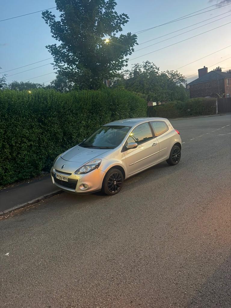 Renault, CLIO, Hatchback, 2009, Manual, 1461 (cc), 3 doors