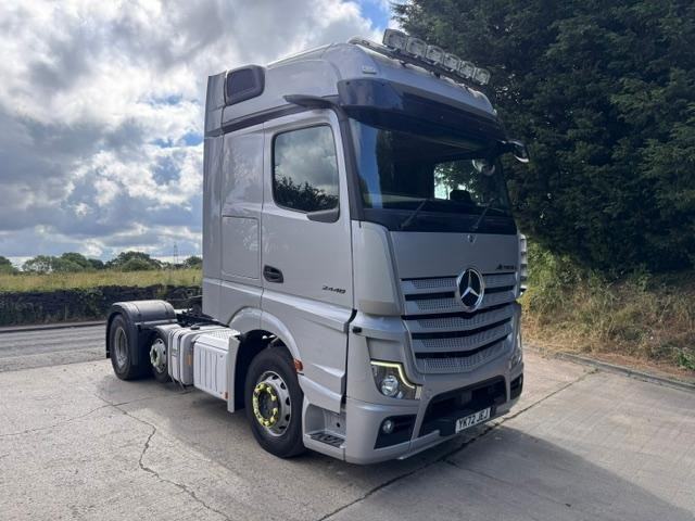 2022 72 Mercedes Actros 2448 E6 6x2 tractor unit tipping gear fridge microwave 