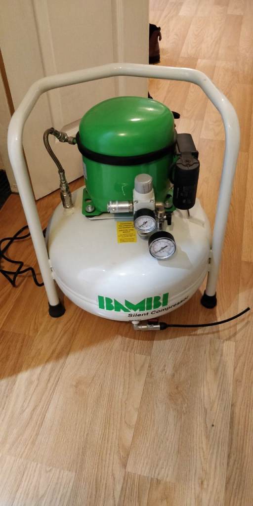 Bambi silent compressor with hose and staple gun 