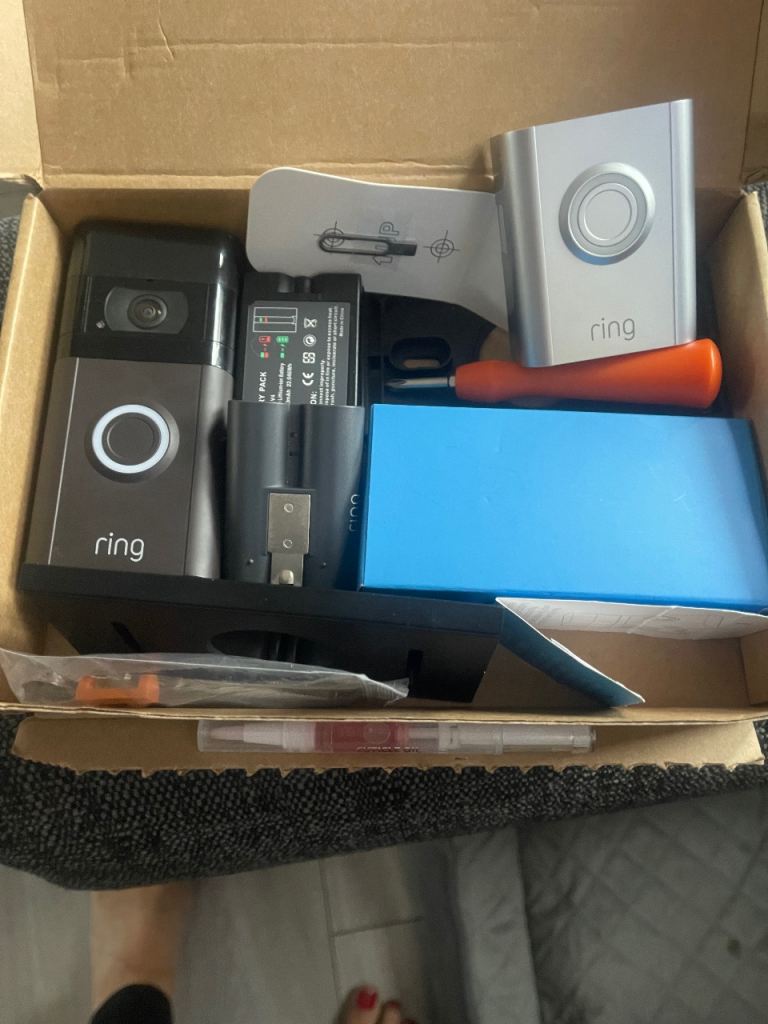 Ring doorbell + extra