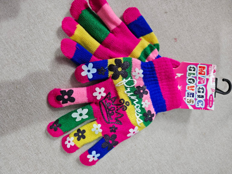 Girls magic gloves pink