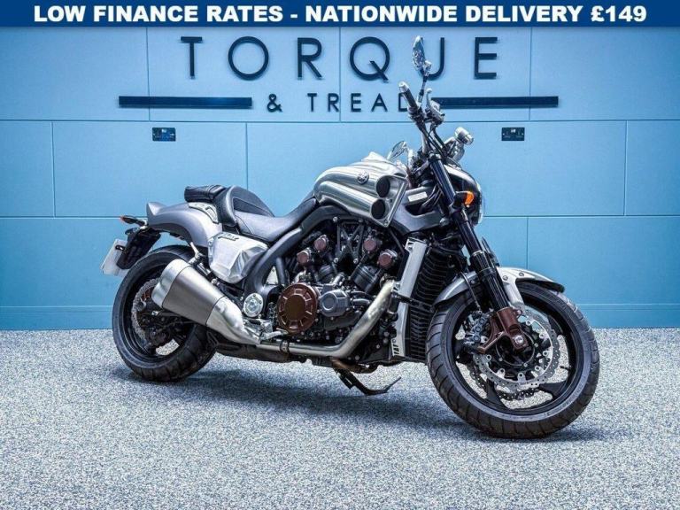 2016 66 YAMAHA V-MAX VMAX 1679CC MUSCLE - LOW MILES - COLLECTOR BIKE
