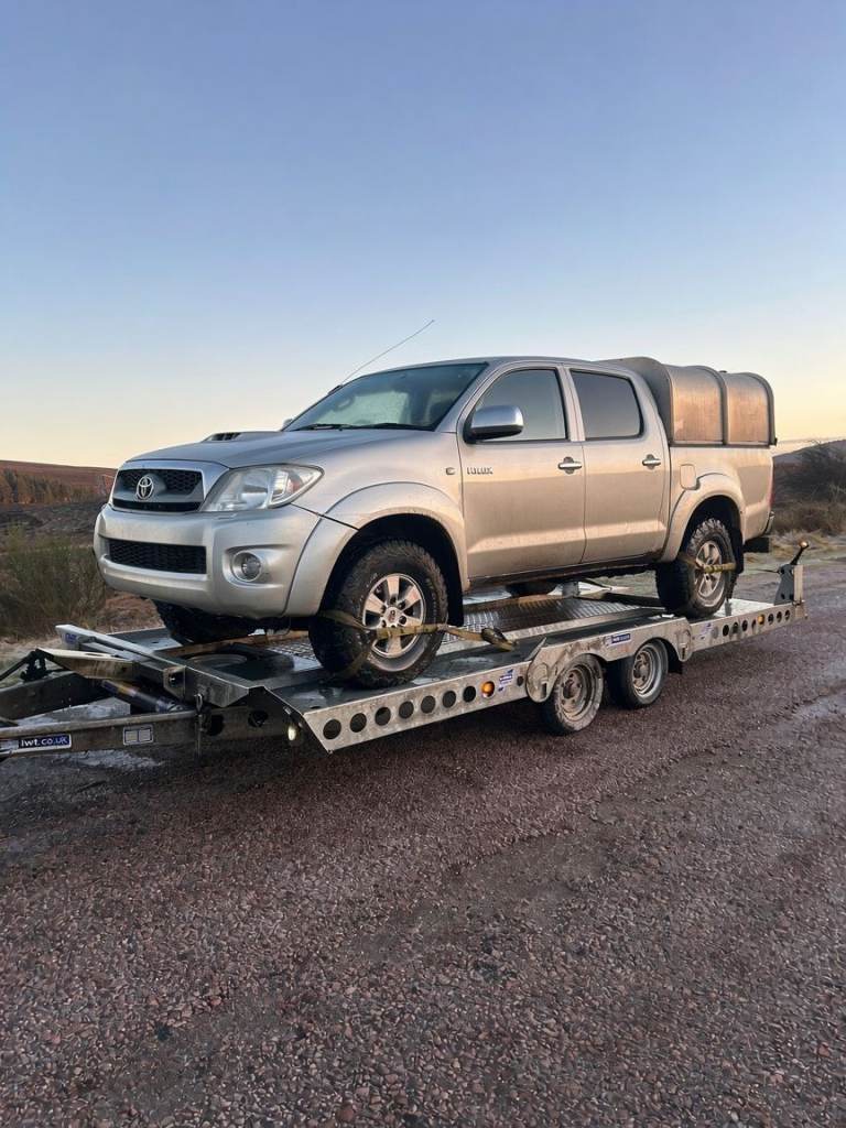 Wanted Toyota Hilux pickup, 4x4, single or double cab, any age & condition