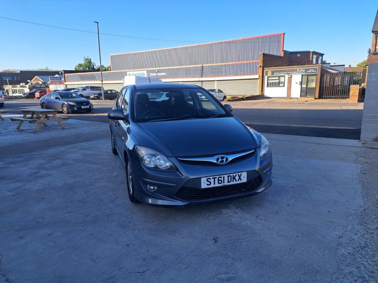 2011 Hyundai i30 1.6 CRDi Comfort 5dr Auto HATCHBACK Diesel Automatic