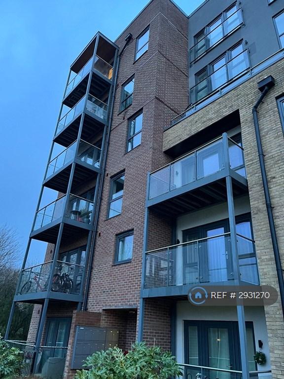 1 bedroom flat in Macro House, Oakgrove, Milton Keynes, MK10 (1 bed) (#2931270)