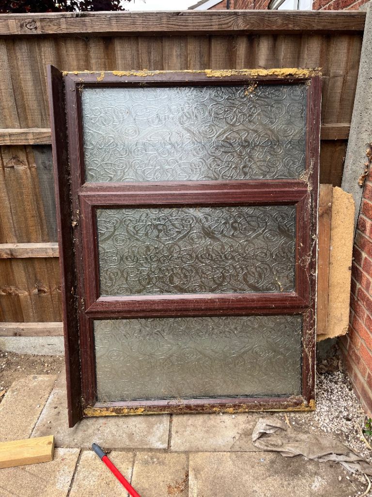 Free 3 bay used window  ideal for garden project 