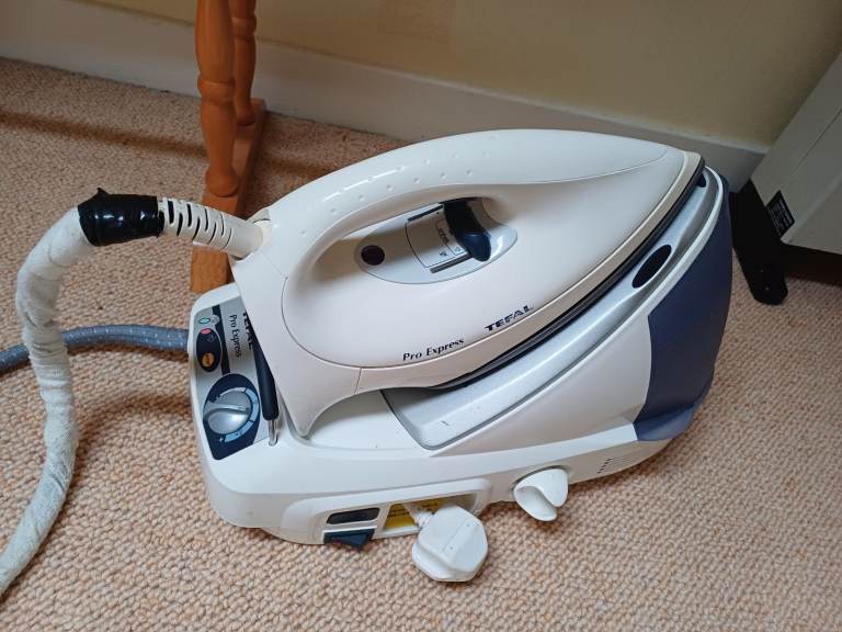 Tefal Pro Express Steam Generator Iron - High Pressure, Fully Working!