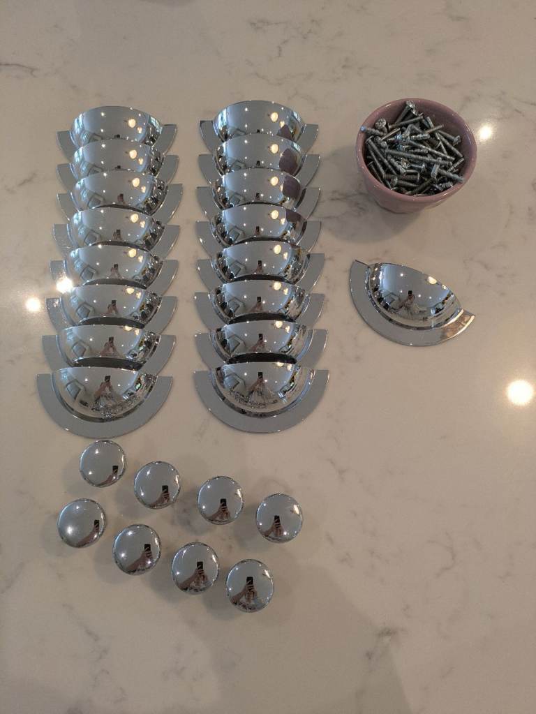 Chrome Cabinet Door Pulls and Knobs - with Screws