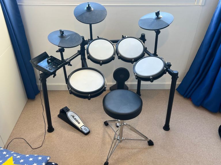 Alesis Nitro Max Electric Drum Kit – Complete Set | Perfect Condition