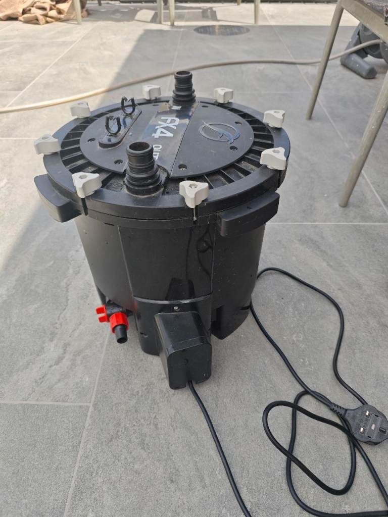 Fluval FX4 External filter for fish tank aquarium complete set up