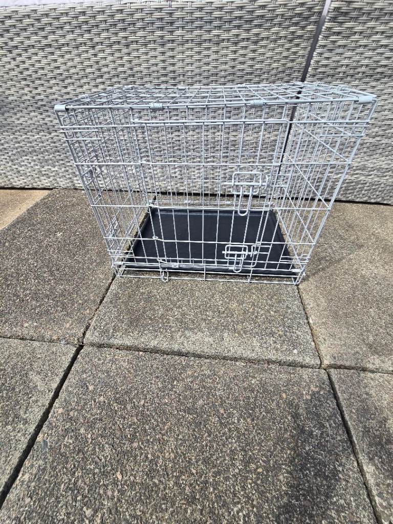 Small double door dog crate 