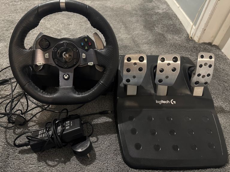 Logitech G920 Wheel+Pedals