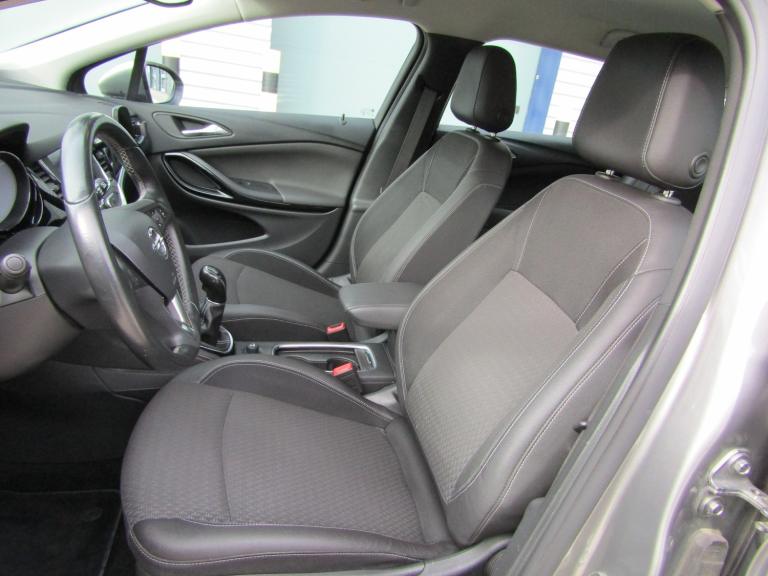 2017 Vauxhall Astra (OPEL) 1.6 CDTi SPORTS TOURER+ EURO 6 (s/s) DIESEL LEFT HAND DRIVE Estate Die...