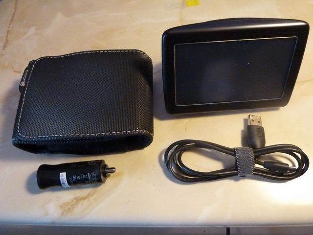 TomTom Via Live 120 Sat Nav GPS Model 4EJF