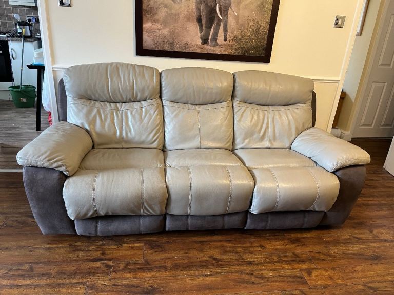Grey Leather Recliner Sofa and Armchair Set – Good Condition