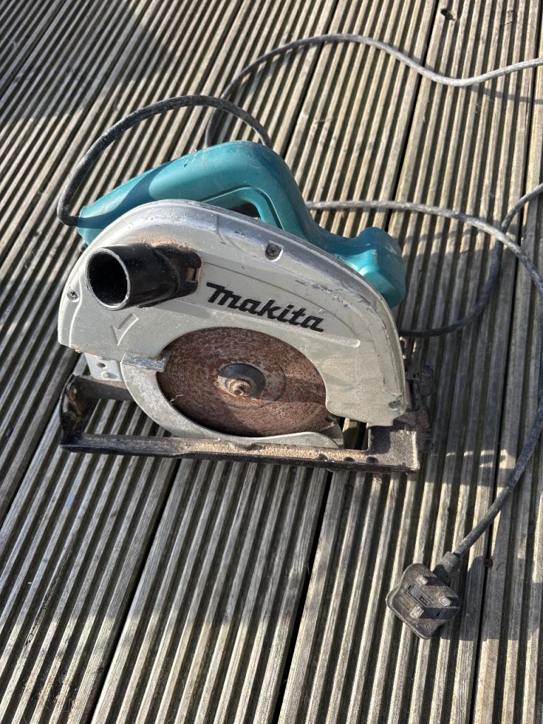 Makita circular saw
