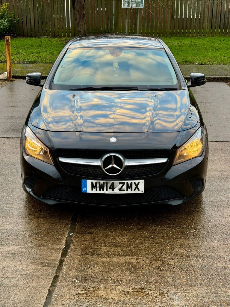 Mercedes-Benz, CLA, Saloon, 2014, Manual, 1595 (cc), 4 doors