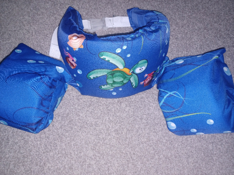 Puddle Jumper swim aid (float vest?