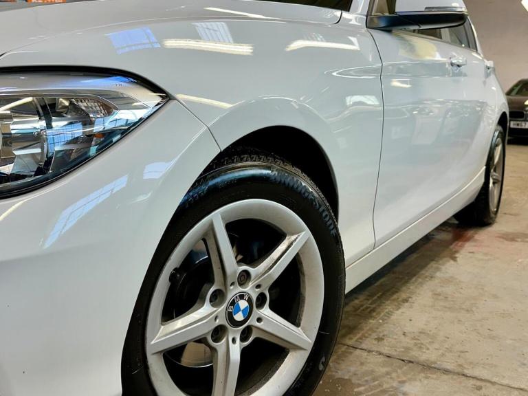 BMW 1 SERIES 1.5 118i SE Euro 6 (s/s) 5dr 2018