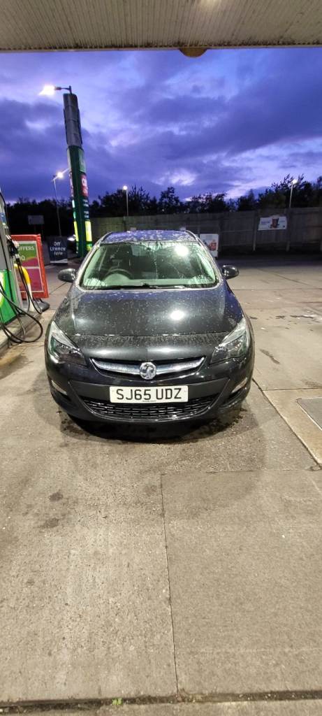 Selling as Spares or Repair- Vauxhall, ASTRA, Estate, 2015, Manual, 1598 (cc), 5 doors