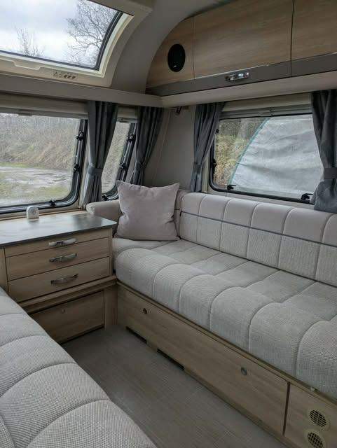 Elddis Avante 860