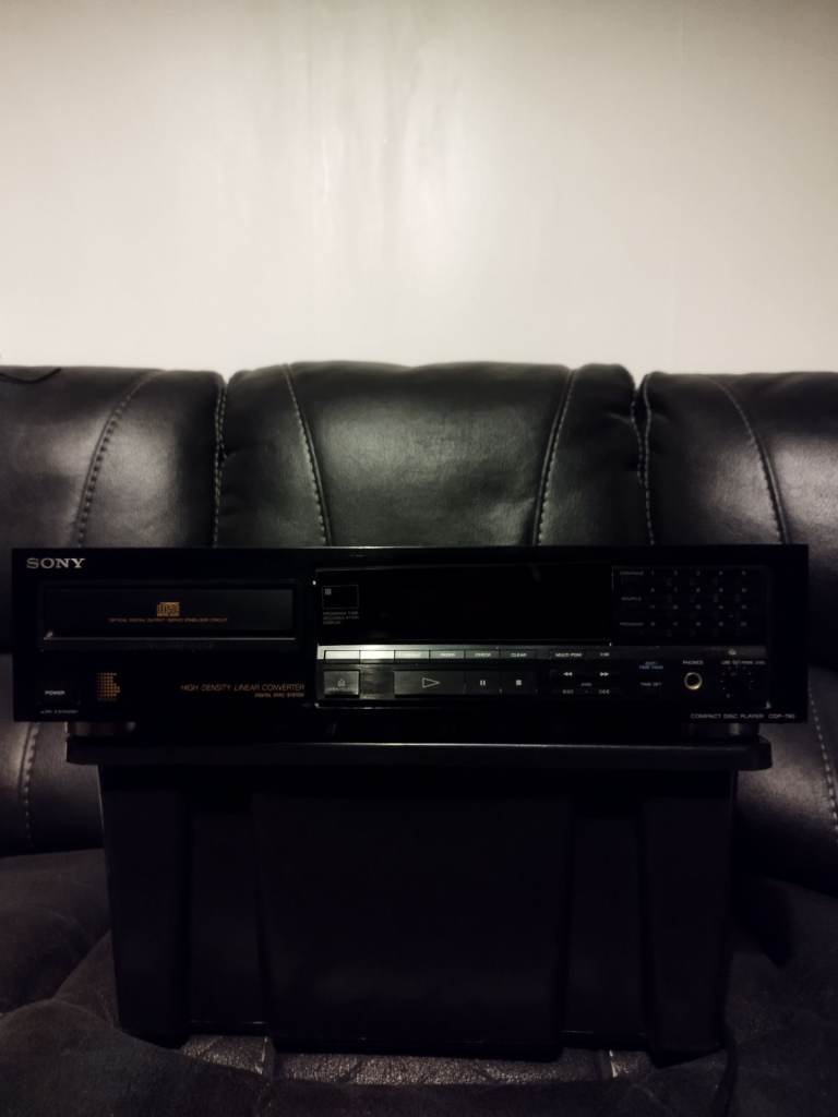 Sony CDP-790 Compact Disc Player – Black.