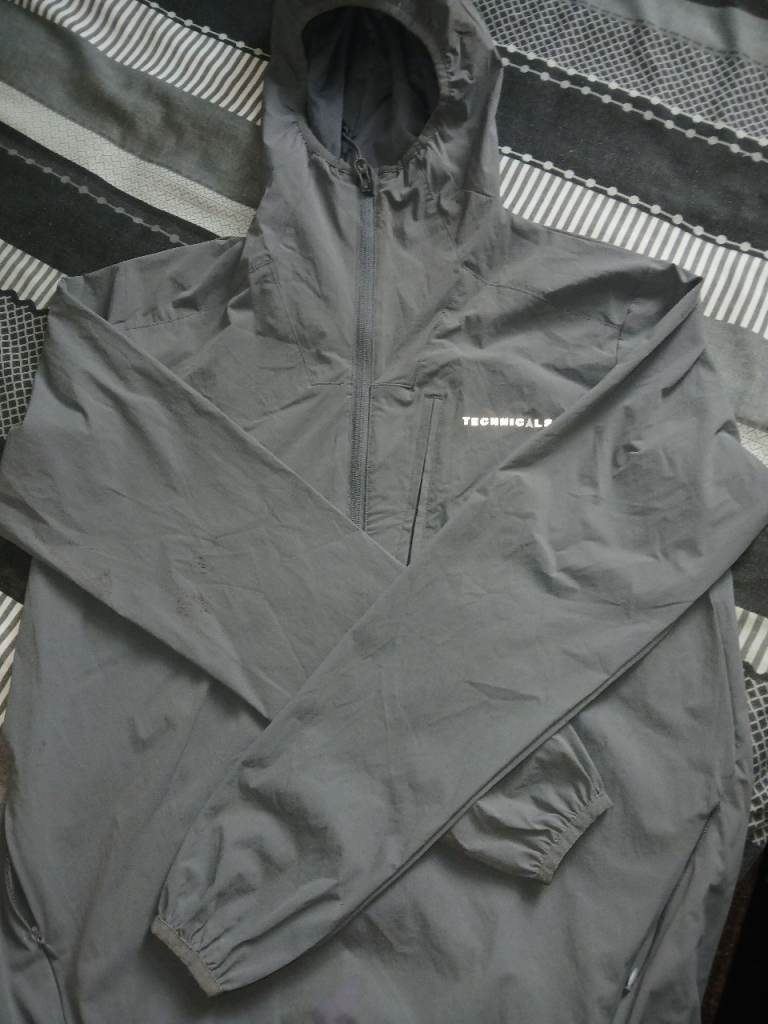 Technicals Grey Outdoor Performance Jacket - Size Small, new