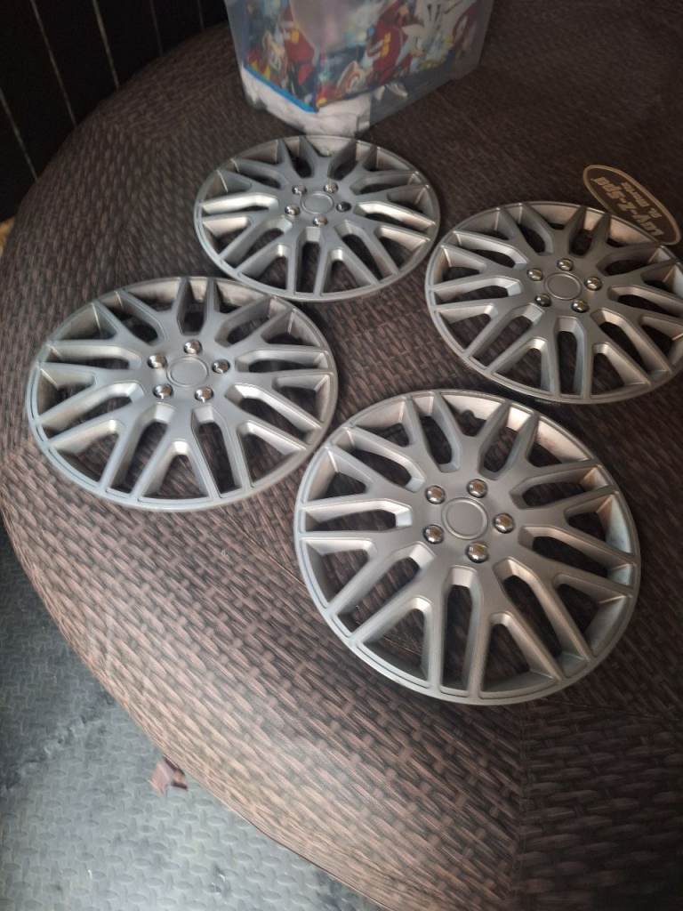Renault trafic wheel trims 16"