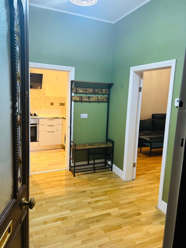 Beautiful 2 bedroom Victorian flat in Dennistoun