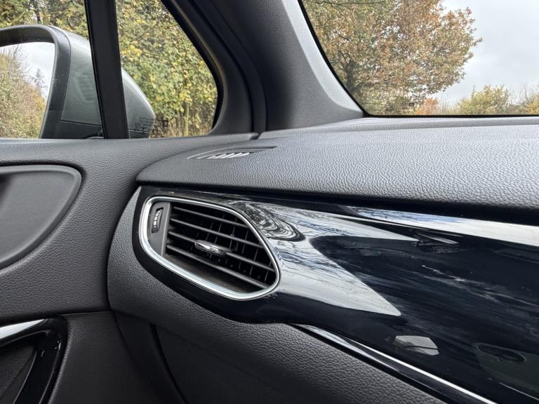 VAUXHALL ASTRA 1.4 i Turbo SRi 2017