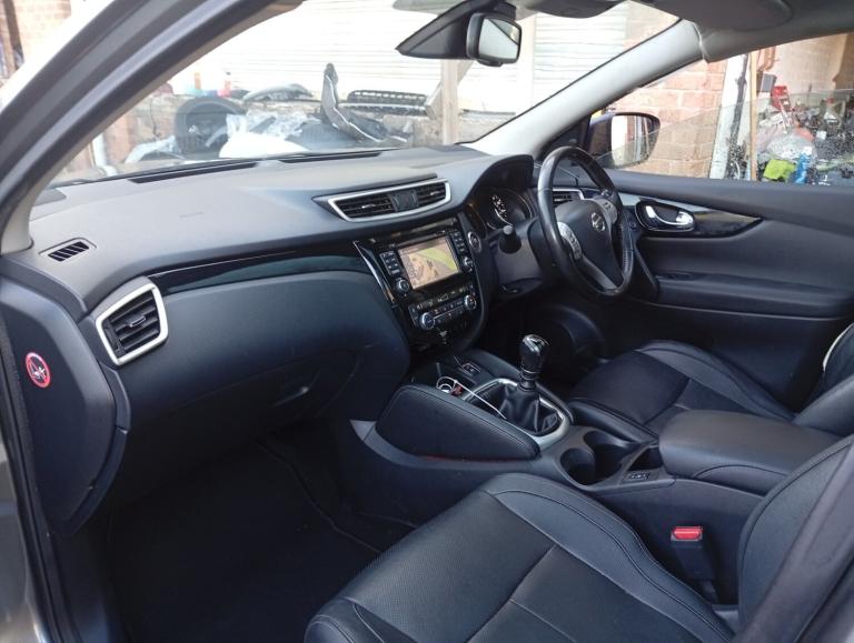 2016 Nissan Qashqai 1.2 DiG-T Tekna [Non-Panoramic] 5dr HATCHBACK Petrol Manual