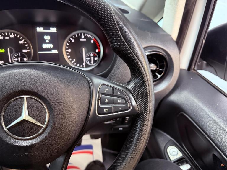 2020 Mercedes-Benz Vito 1.7 114 CDI Progressive FWD L2 Euro 6 (s/s) 5dr (LWB) PANEL VAN Diesel Ma...