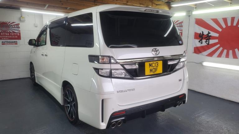 Toyota vellfire gs 2.4 auto white fresh japanese import 7 seater sunroofs 2013