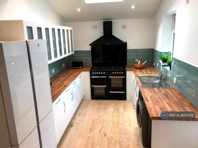 6 bedroom house in Saxony Road, Liverpool, L7 (6 bed) (#2807062)