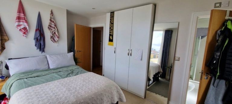 Lovely double en-suite | Limehouse
