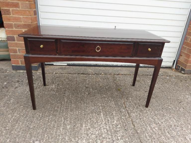 Stag dressing table with mirrors 