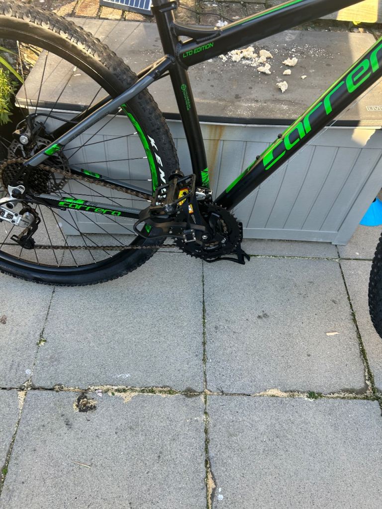 Carrrera hellcat mountain bike 