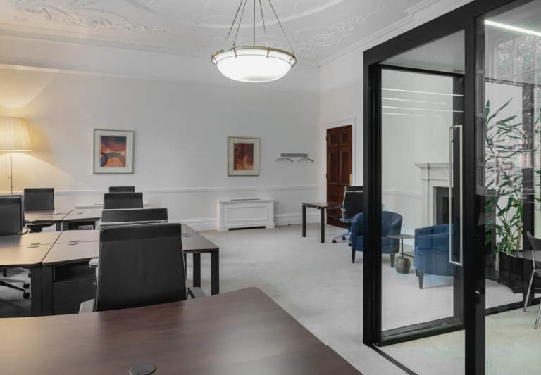 *Belgravia* Furnished Private Offices: 3 to 50 desks | Serviced Office to Rent in SW1