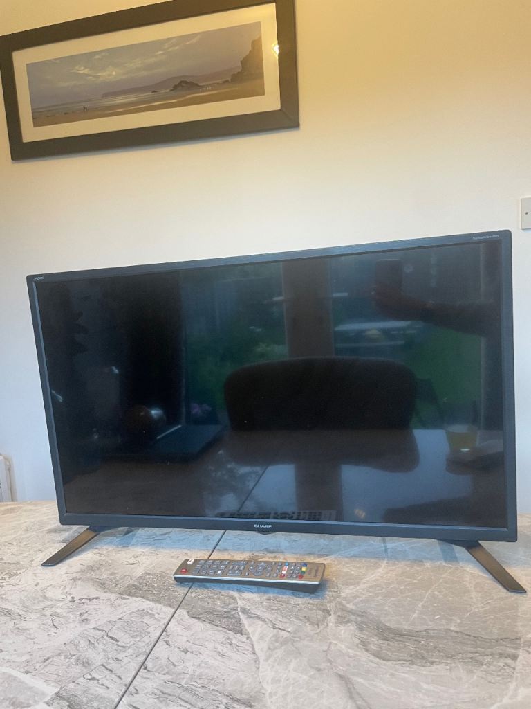Sharp 32 inch TV