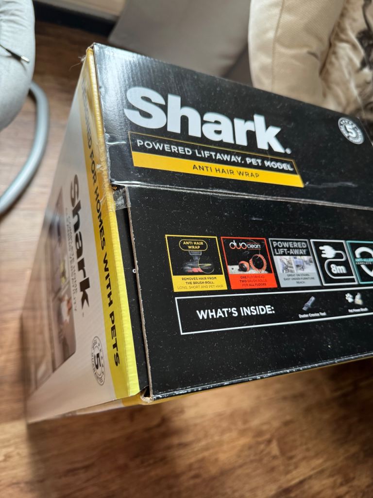 Shark anti hair wrap pet model