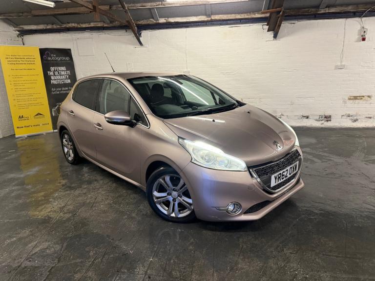 2012 Peugeot 208 1.4 VTi Allure 5dr HATCHBACK Petrol Manual