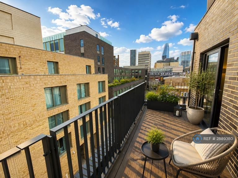 2 bedroom flat in Blackfriars Road, London, SE1 (2 bed) (#2889380)